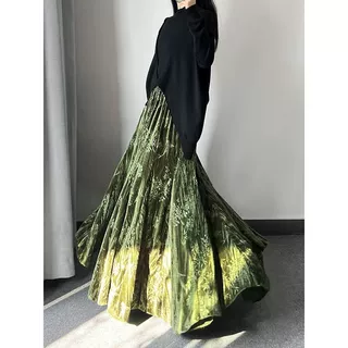 高级感复古绿色金丝绒半身裙女秋冬遮胯垂感a字大摆拖地长裙子