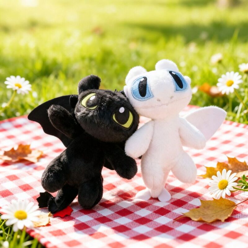 Plush Quirky Toothless Black and White Dragon Creative Keychain Pendant Gift Decoration Wholesale Plush Quirky Toothless Black and White Dragon Creative Keychain Pendant Gift Decoration Wholesale