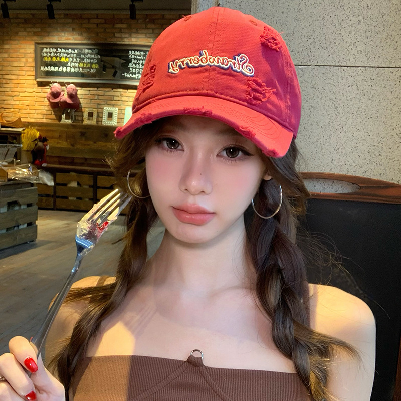 Carta roja bordada agujero gorra de béisbol mujer primavera 2025 nuevo aumento profundo gorra gor