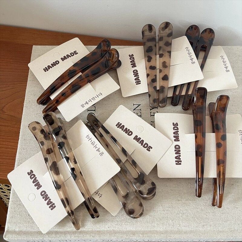 Korean Autumn and Winter Oversized Leopard Print Duckbill Hair Clip, Fashionable Makeup Bangs Clip, Horn-Shaped Side Clip, Hairpin for Stray Hair Korean Autumn and Winter Oversized Leopard Print Duckbill Hair Clip, Fashionable Makeup Bangs Clip, Horn-Shaped Side Clip, Hairpin for Stray Hair