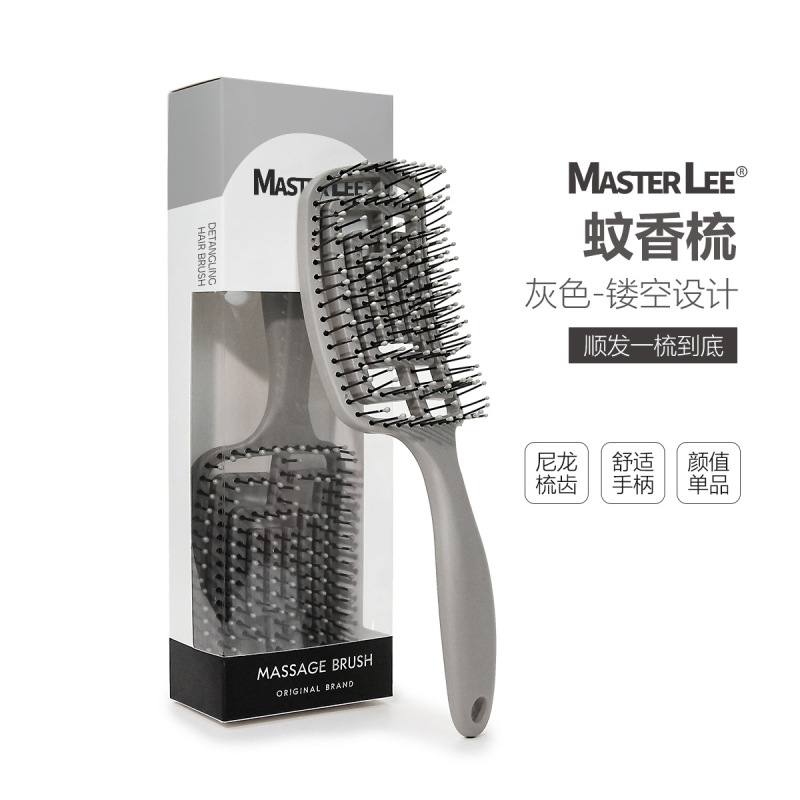 Master leeの骨付き櫛の形は女性の家庭用の広い歯を結びません。|undefined