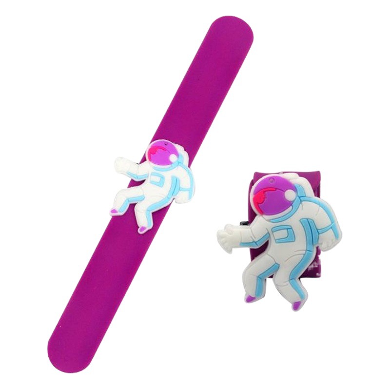 Cross-border space clapping hand ring flying boat snap ring cartoon cute children alien bracelet toy small gift