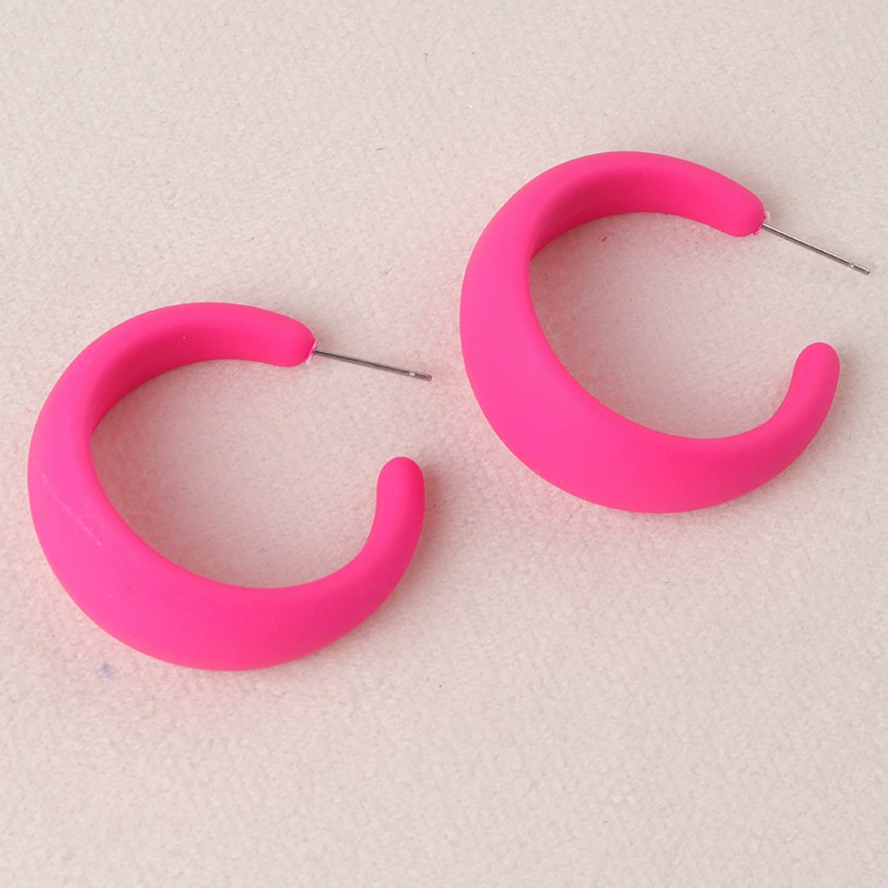 Geometric acrylic earrings, simple and elegant design