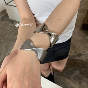�羳�S��ֱ���W���r�Ђ��Ժ����Y�䵭�L�����|�кϽ��_�����C�֭h