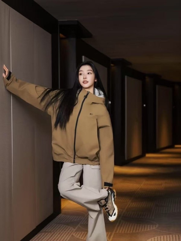 两颗树冲锋衣外套女新款休闲上衣|undefined