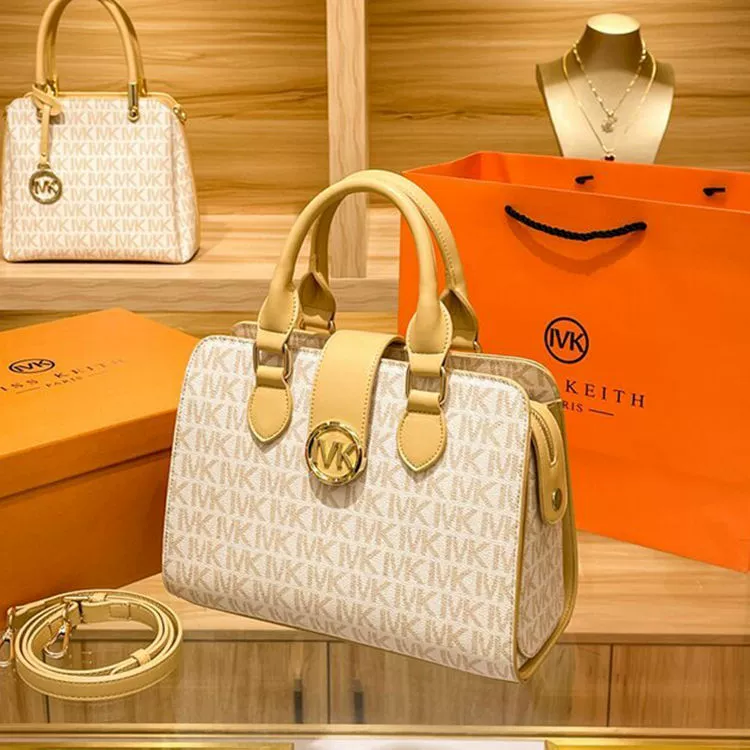 Однорукавная сумка (One-Shoulder Bag), роскошный светлый стиль 2023 года, высокое качество отделки, включает ремень