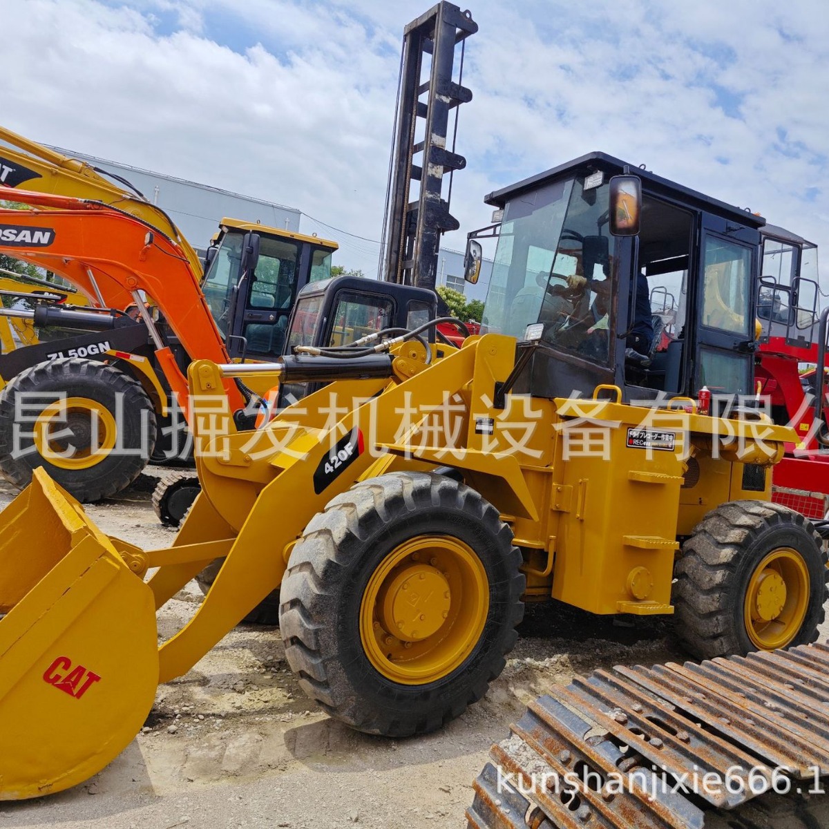 现货卡特彼勒两头忙CAT420F九成新反铲装载机