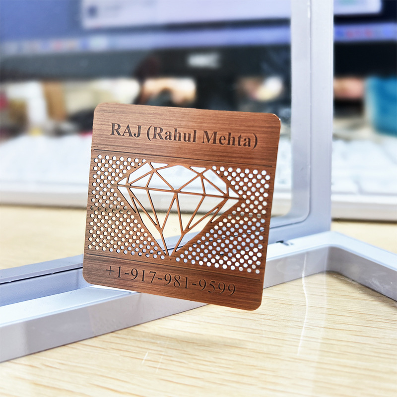 不锈钢电镀古红铜拉丝个人名片精美拉丝工艺LOGO镂空二维码印刷