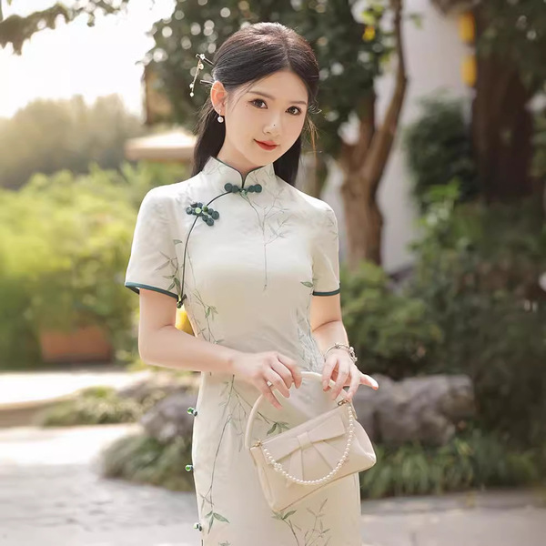 Summer retro cheongsam