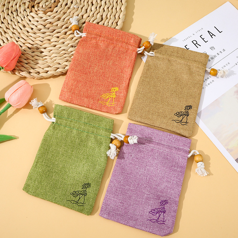 ひもを引く麻布のポケットの複合は麻の袋の高級な文をまねて皿のビーズの袋の青い磁器の包装袋の麻布の収納袋を遊びます。|undefined