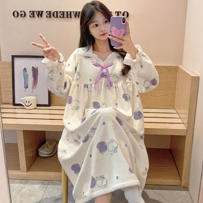 Pijama de franela de invierno, vestido de rodilla de mujer, vestido de pijama de dibujos animados simple y cálido, vestido de pijama casero dulce