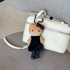 黑皮长腿小香风包包毛绒小挂件hellokitty书包猫咪挂饰KT公仔批发