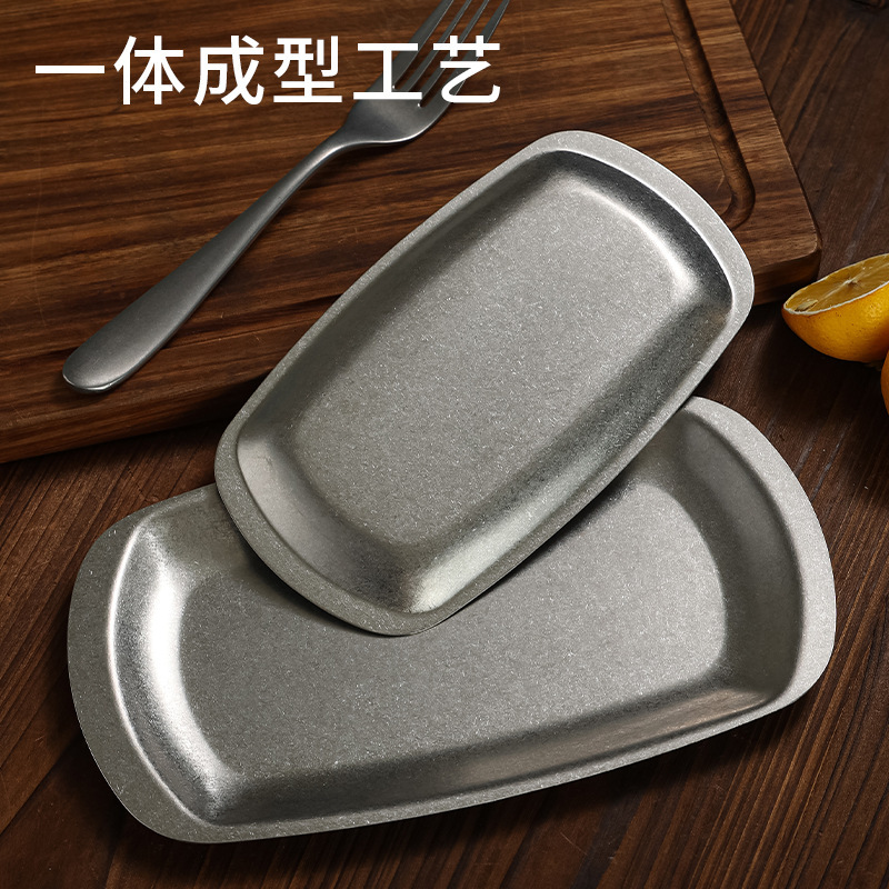 レトロなステンレスのバーベキュー皿は古い軽食の皿の鍋の料理の皿のデザートの皿の焼肉の皿の果物のお菓子の皿を作ります。|undefined