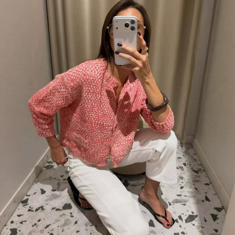 2026 Autumn New French Pink Tweed Chanel-style Round-neck Knitted Cardigan Coat Women's Elegant Top 2026 Autumn New French Pink Tweed Chanel-style Round-neck Knitted Cardigan Coat Women's Elegant Top