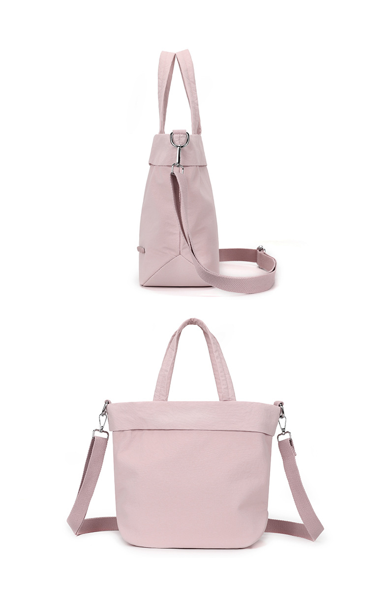 Colorful Fox's new niche nylon drawstring drawstring single-shoulder crossbody bag is a casual, versatile and lightweight bucket bag undefined