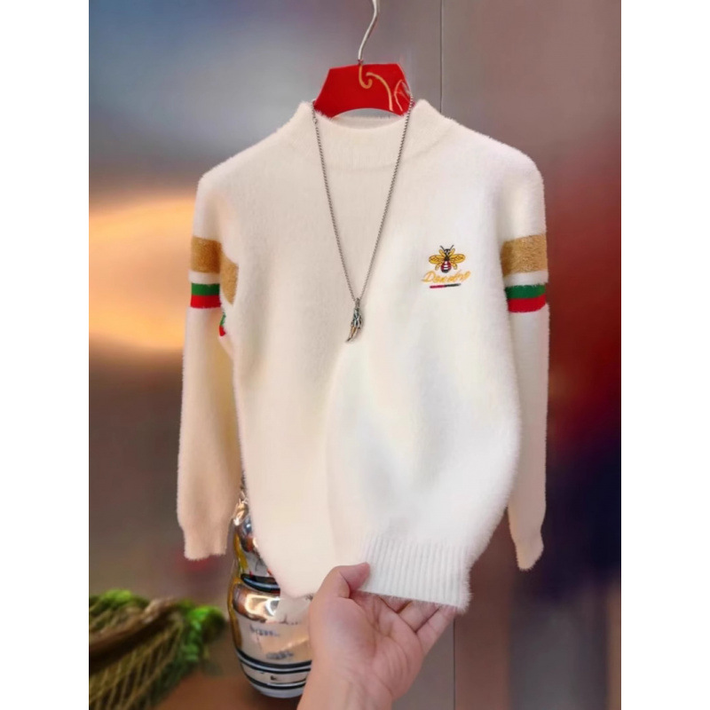Otoño y invierno, suéter bordado de cuello medio alto, ropa de fondo casual para hombres, tendencia japonesa, jersey de punto simple y guapo.