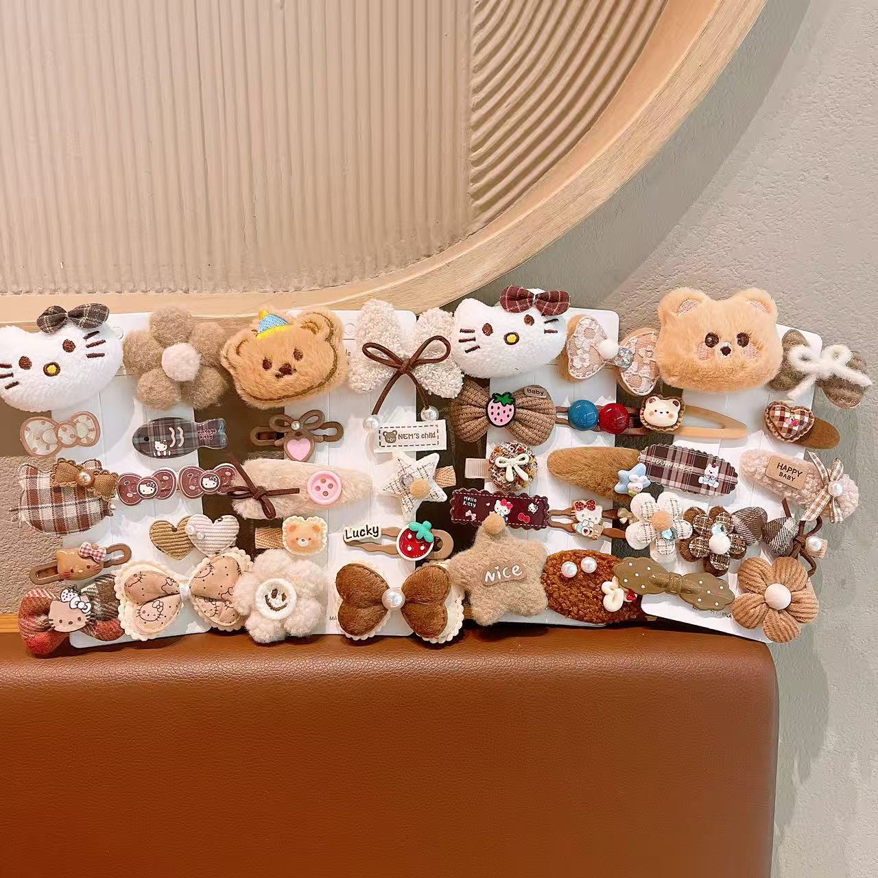 Nuevo otoño y invierno curry Hello Kitty clip para el cabello de gatito niños adorables clip BB para niñas peñas clip para el cabello rotos