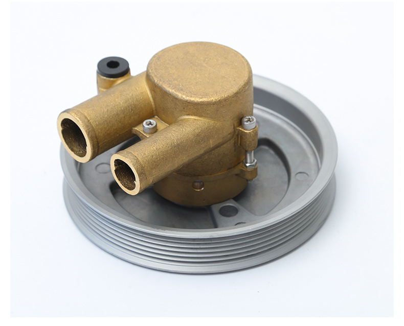 The Original Sea Water Pump Is Suitable for Volvo Marine Water Pump 4.3L5.0L Engine 21212799 3812519