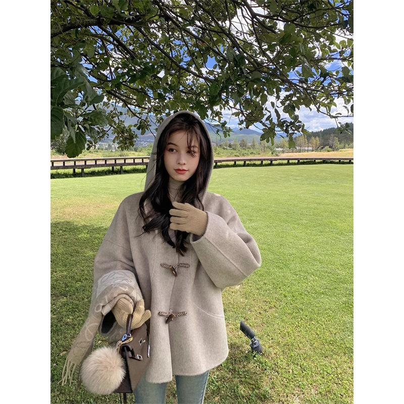 Miss Chipmunk Art Student Coat Woolen Jacket Women's Short Small Camel Velvet Hooded Horn Button Coat