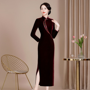 Hong Yun Embroidery New Slim-fit Improved Velvet Cheongsam Dress plus size Mother-in-law Wedding Dress Long Mother-in-law Red