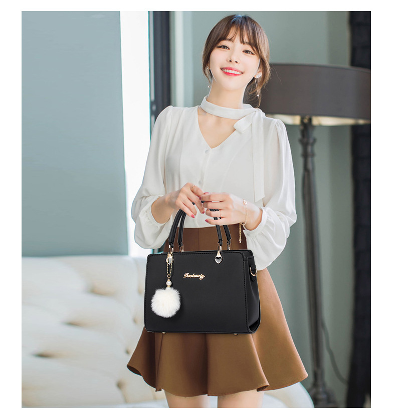 Women's Large Autumn&winter Pu Leather Fashion Diana Bag display picture 2