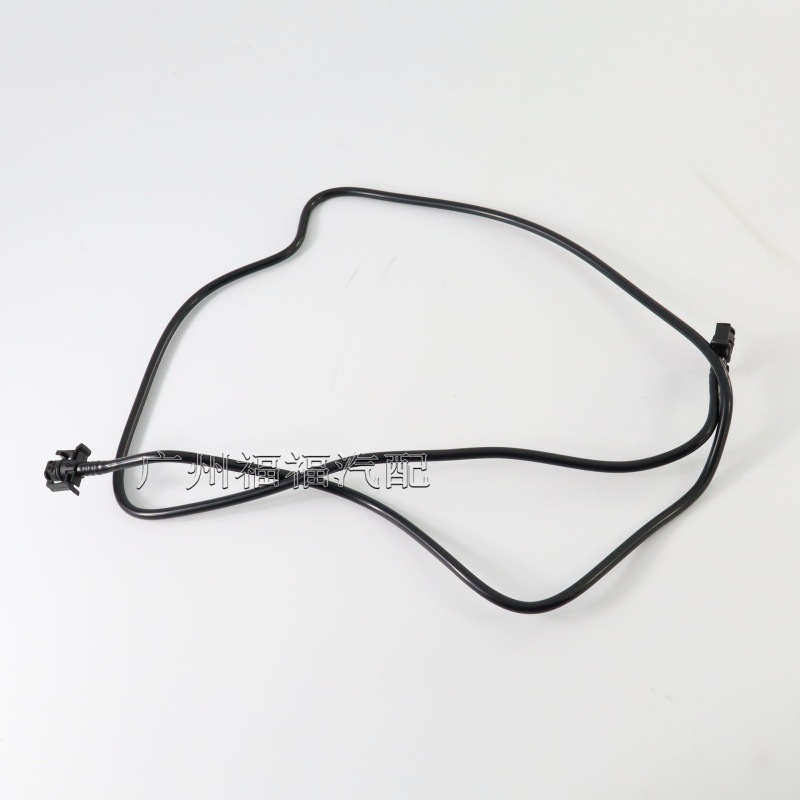 Dg9Z8A365E Is Suitable for Ford Mondeo 2.0t Water Tank Return Pipe Radiator Hose Water Replenishment Bottle Water Pipe