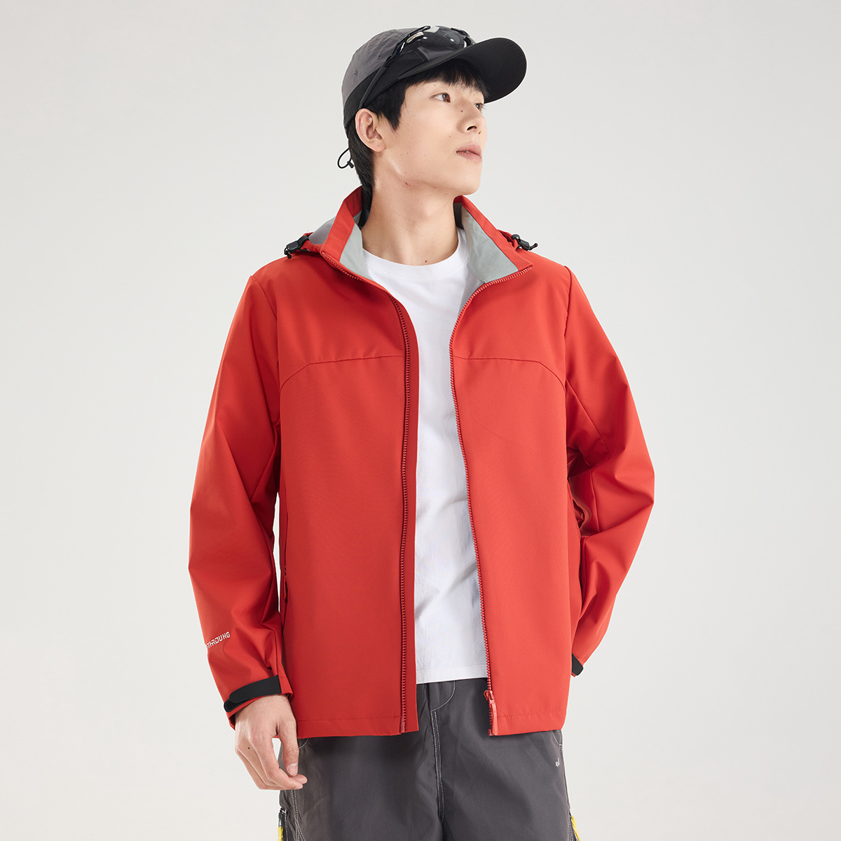 남성 및 여성 모델 Suzaku Red