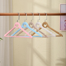 少女心爱心衣架学生宿舍可爱心形加粗防滑衣架家用塑料衣架批发