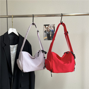 ������Ůʿ�p����p�㺆�sС���OӋ�μ����ɫ�ٴ����eб��AͲ��