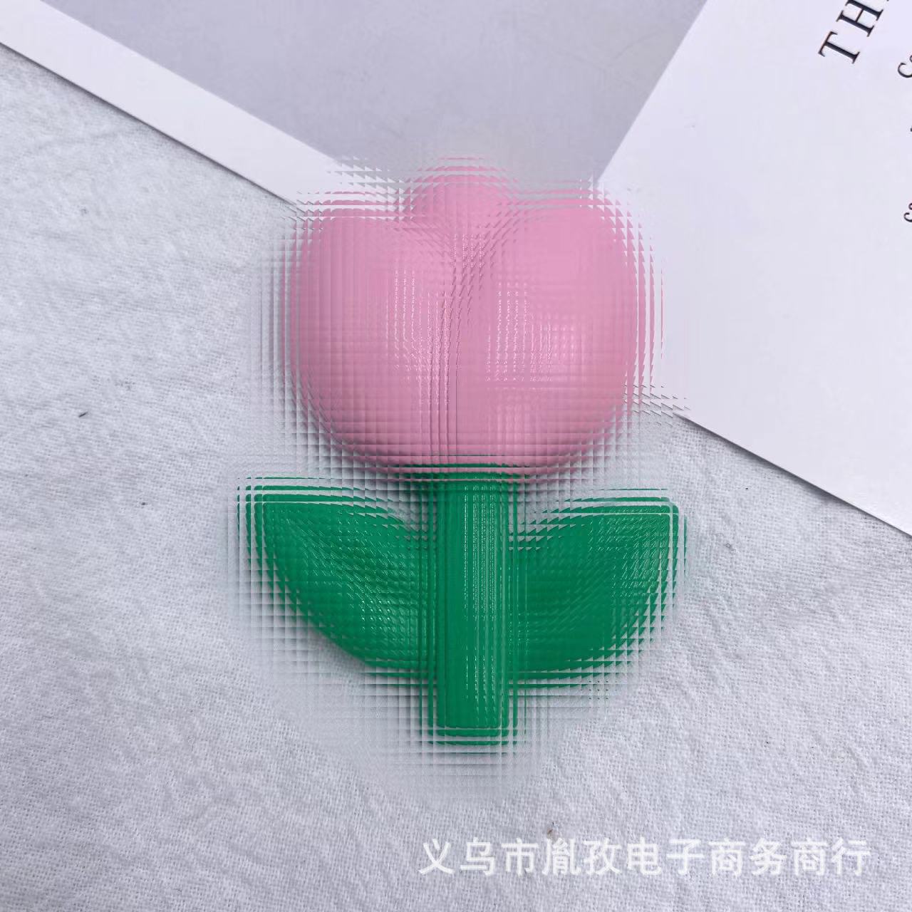 Nuevo Tulip crema de goma teléfono Shell clip de pelo refrigerador accesorios resina accesorios color flores tridimensionales