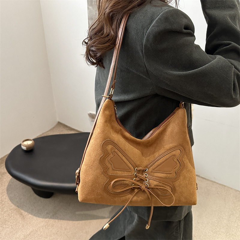 Mochila de arco de gran capacidad para mujeres 2024 invierno nuevo retro mochila de hombro de alta calidad bolsa de viaje