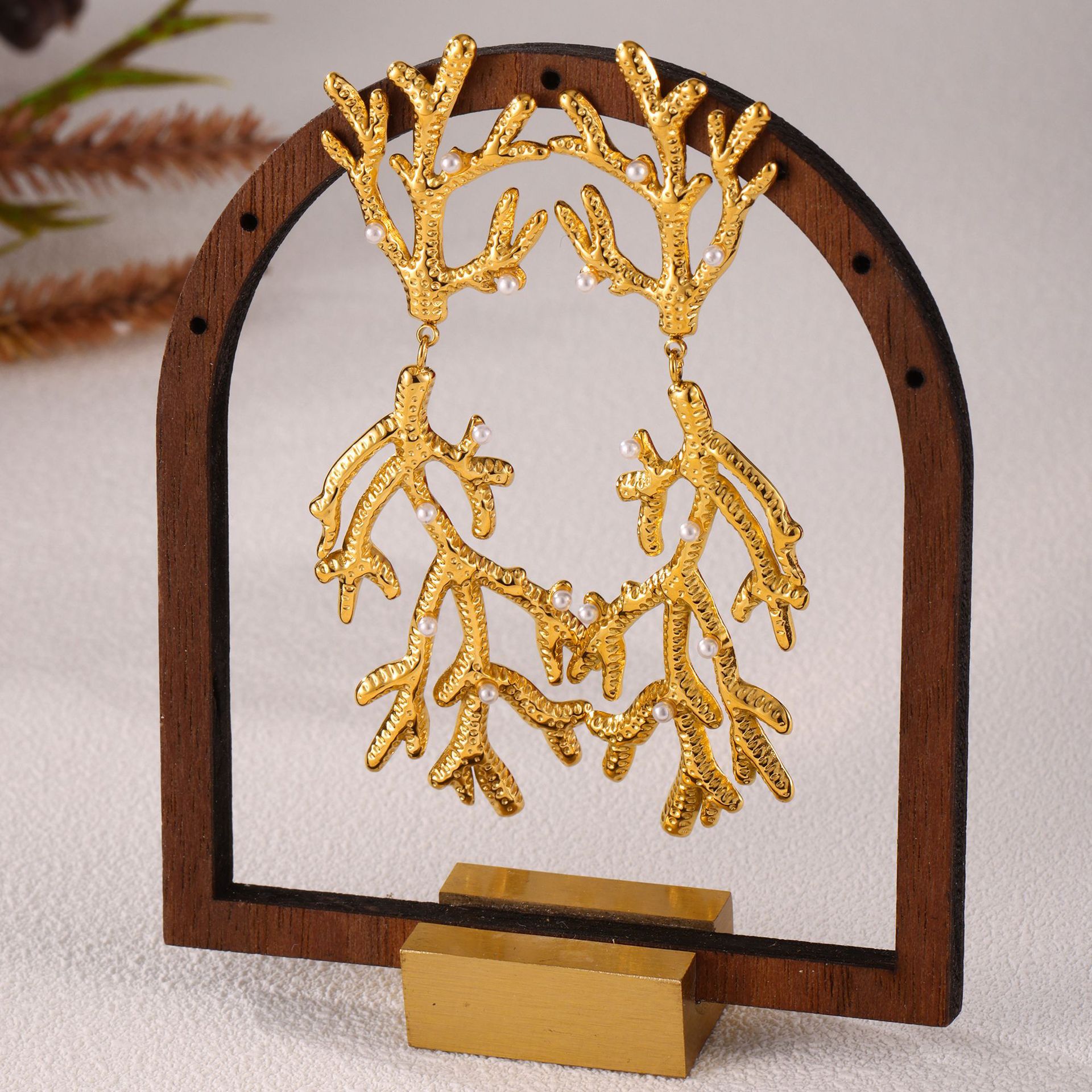 Square Sugar Exaggerated Pearl Texture Coral Shaped Fashionable Earrings Women's Stainless Steel Earrings_voghion.com