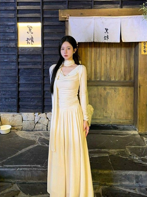 慵懒长袖荡领温柔连衣裙子女收腰气质设计感小众内搭长裙秋季新款|undefined