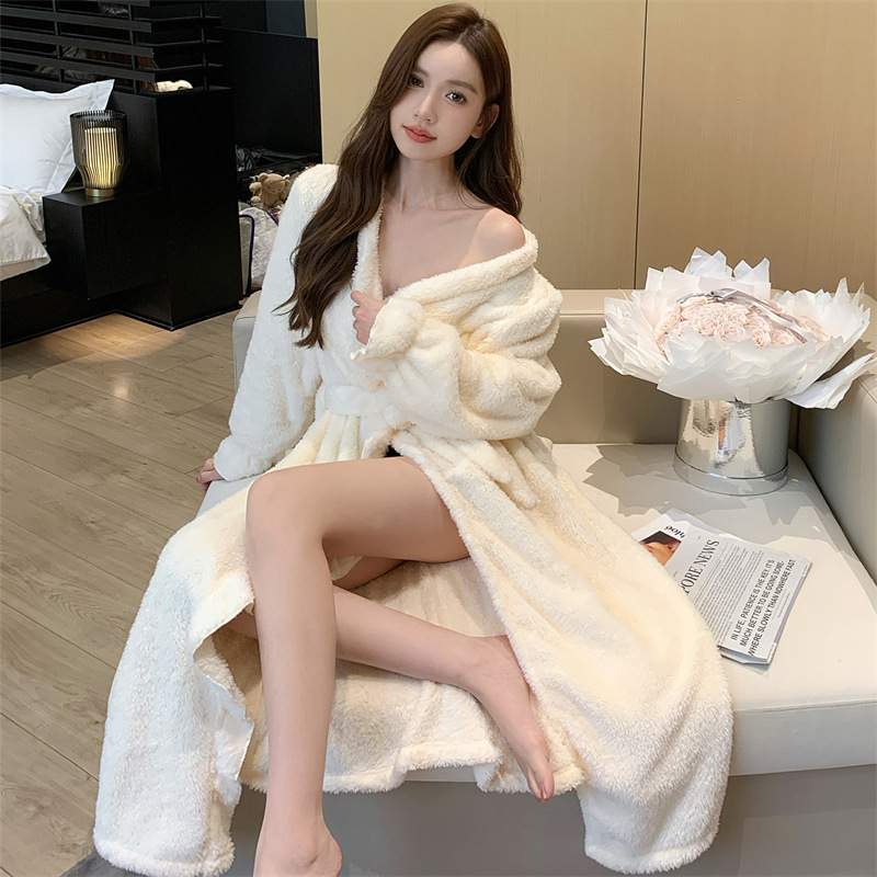 Autumn and Winter Plush Pajamas for Women, Simple, Fashionable, High-End, Warm, Loose, Long-Sleeved Pajamas, Bathrobes, Women's Home Clothes Autumn and Winter Plush Pajamas for Women, Simple, Fashionable, High-End, Warm, Loose, Long-Sleeved Pajamas, Bathrobes, Women's Home Clothes