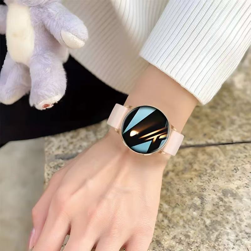 2025 New Smart Bluetooth Watch Can Make and Receive Calls, Multifunctional Men's and Women's Sports Bluetooth Nfc