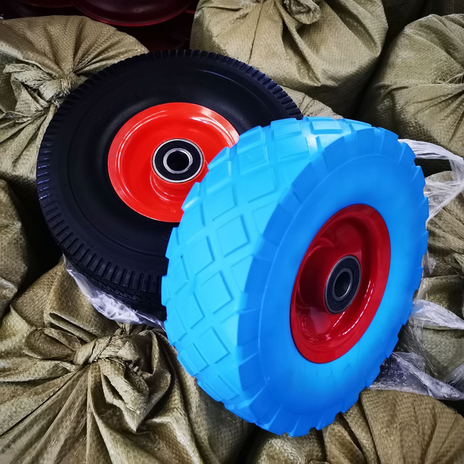 畅销10寸3.50-4方块两轮轮胎货仓车用发泡免充气FLAT FREE双轮