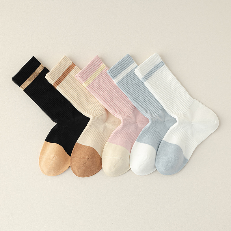 Socks women's long cotton socks badminton right angle large heel socks autumn and winter outdoor running socks ladies striped sports socks