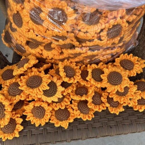 New finished sunflower knitted wool pendant