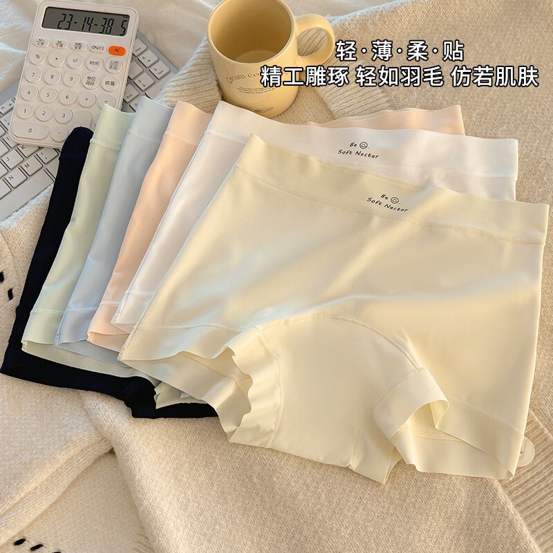 Girls' Japanese-Style Seamless Ice Silk Panties, Summer Thin Extended Cotton Crotch Boxer Briefs, Sexy Mid-Waist Flat-Angle Underwear