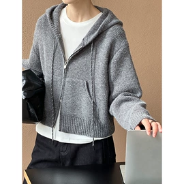 女式衬衫;毛衣;休闲裤