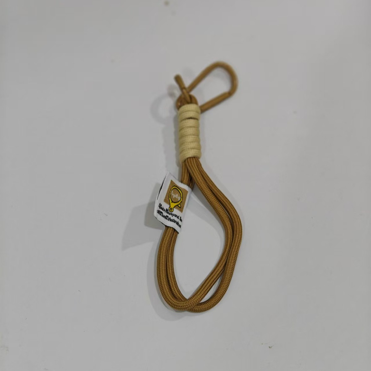 Cuerda de tela tejida de nylon para hombres y mujeres llavero mosquetón pareja llavero mano cuerda bolsa cordón fábrica ventas directas