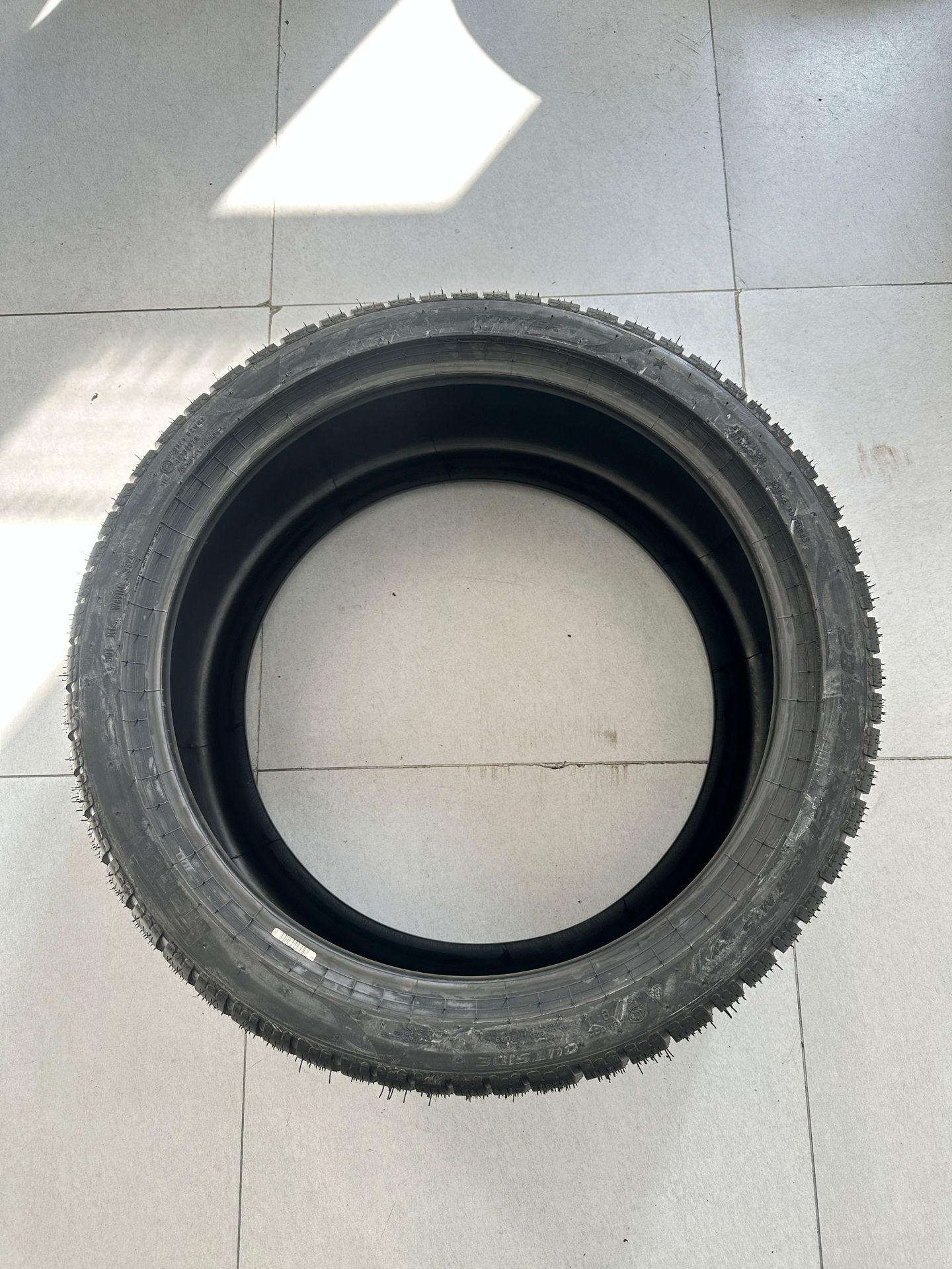Pirelli German Imported Snow Tires 255/40R21 285/35R21 *Ma 7 Series X3 and Other Models Original Factory