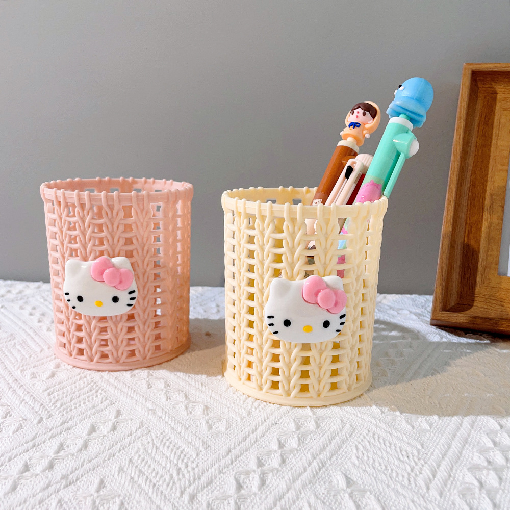 塑料仿藤筆筒ins高顏值可愛卡通辦公室桌面收納圓形收納筒批發