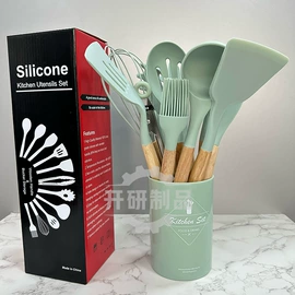 烹饪勺铲;其他烘焙用具;手动打蛋器