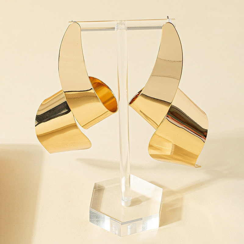 Europa y América transfronteriza moda espiral de gran tamaño exagerada textura suave desgaste temperamento Internet celebridad mismo estilo Qingdao venta al por mayor