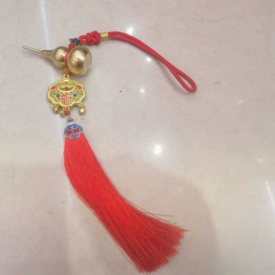Pixiu Sand Gold Car Rearview — Car hanging - copper-gourd-dripping-oil-blessing-lock-car-pendant-red