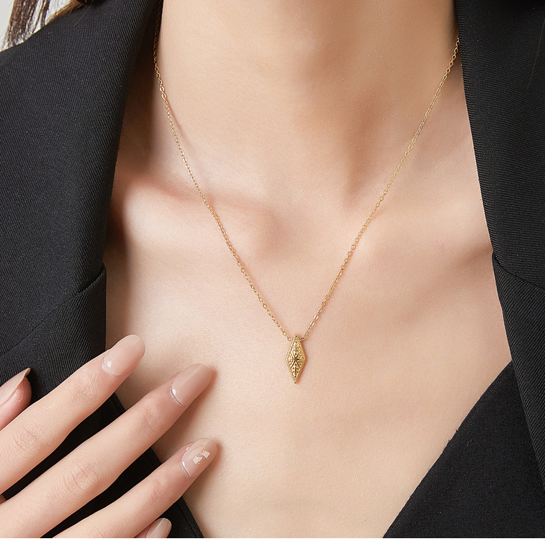 Fashion Rhombus Titanium Steel Gold Plated Pendant Necklace 1 Piece