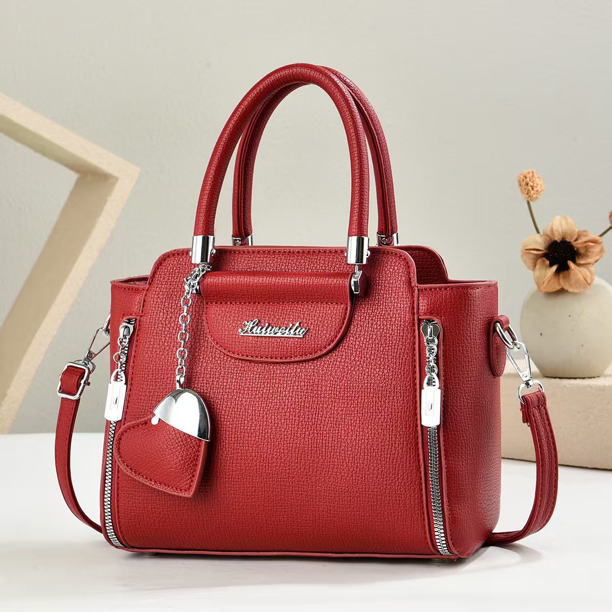 Bolsos de mujer 2025 nuevos bolsos de moda estereotipados de mujer Dulces señoras bolsos de mensajero bolsos de hombro al por mayor