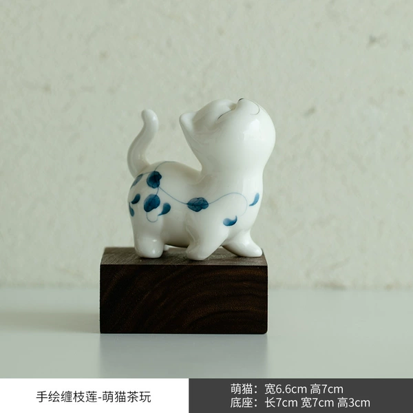 Wooden base, hand painting, cat