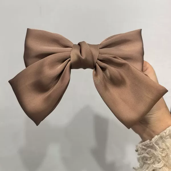 Spring clip tea brown
